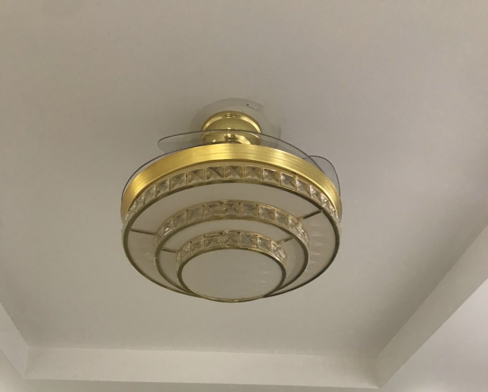 Quạt trần cụp xòe 8026